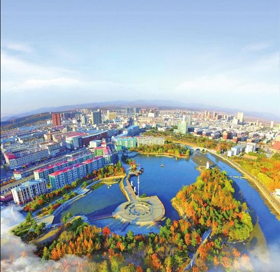 地理位置优越的珲春市能发展成厦门青岛那样的沿海开放城市吗？